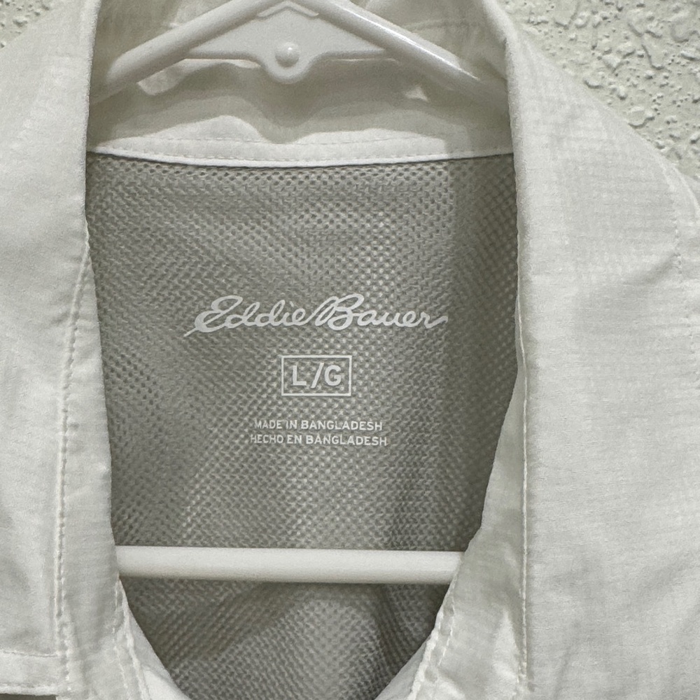 Eddie Bauer Men's Tech Woven White Button Down Shirt - Picture 3 of 6